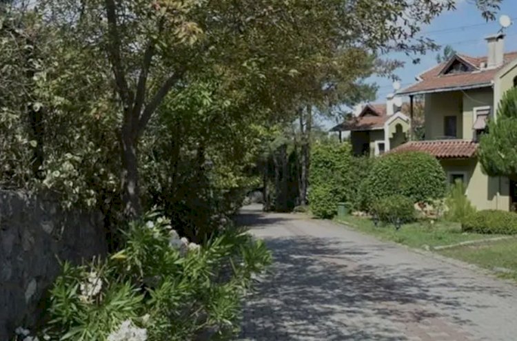 İstanbul un İçinde Dingin Bölgede Yeşillere Komşu Müstakil Yaşam Olanağı: Çamlıkent Villaları